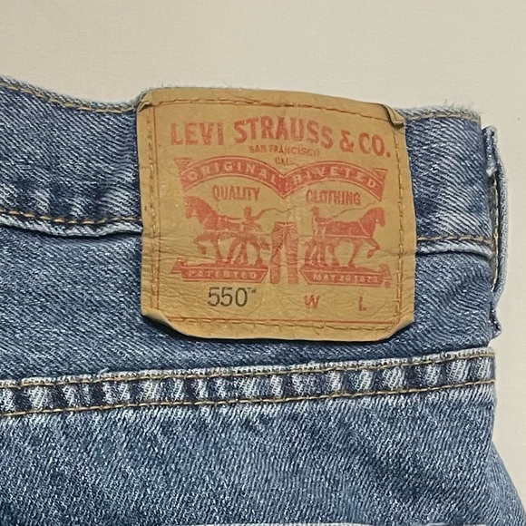 Levi Strauss 550 Relaxed Fit Jeans size 52x30 - Picture 4 of 9